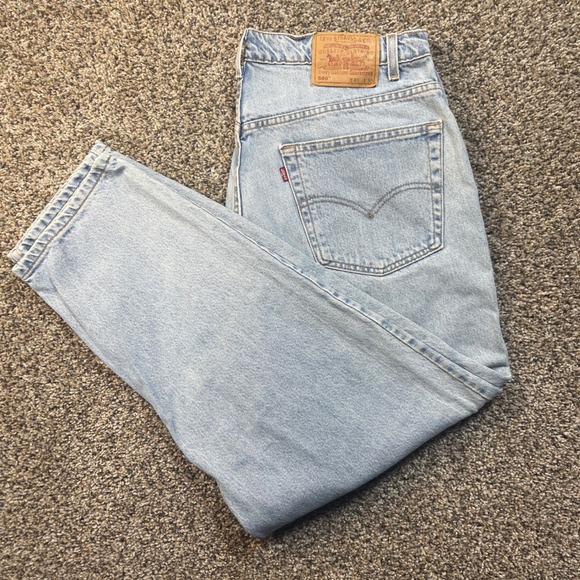 Levi's Other - Vintage Levi's 560 Men's 36x29 Jeans Loose Fit Tapered Leg Light Wash Denim 90s